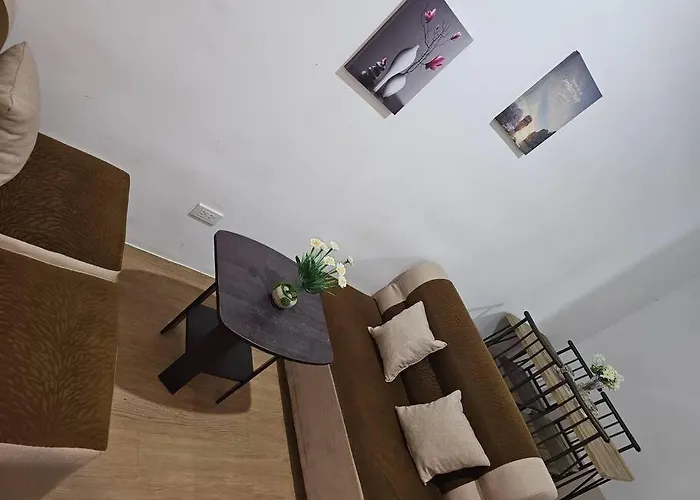 Cozy 2br Near J Park