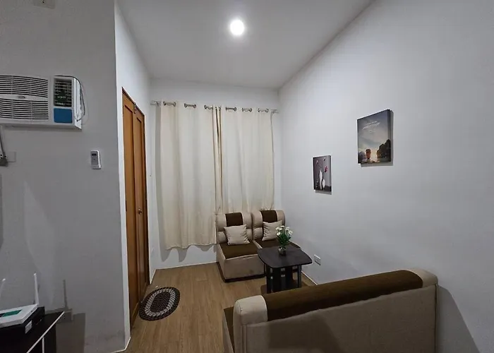 Cozy 2br Near J Park Apartment