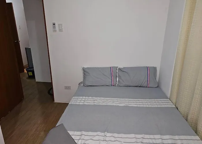 Cozy 2br Near J Park Apartment