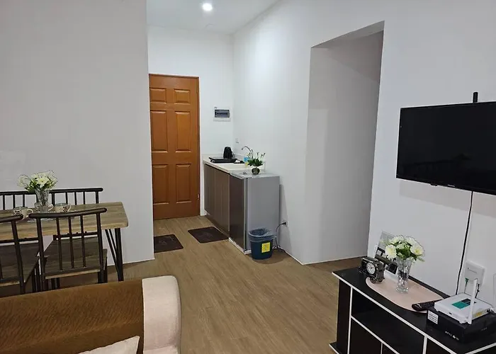 Cozy 2br Near J Park *